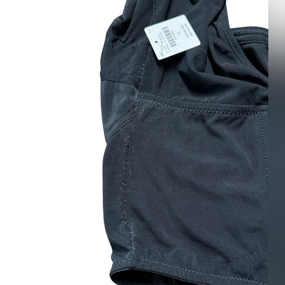 NWT By Anthropologie Long-Sleeve
Mesh Crop Top, Size XL - Picture 13 of 14